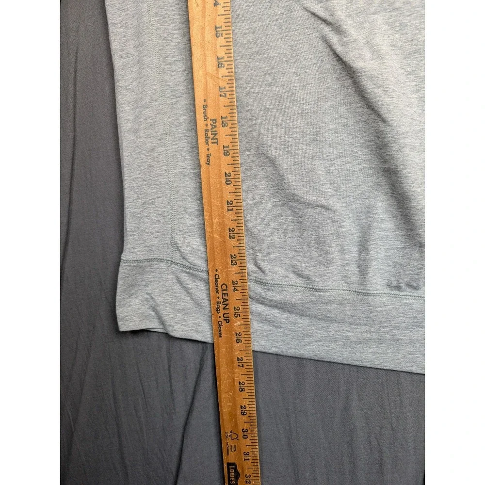 Nike Dri Fit Womens Gray Long Sleeve Top Small‎